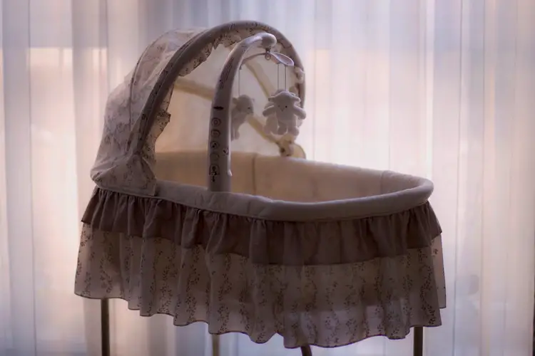 Bassinet vs. Crib: Which is Better for Your Baby? 1 Expert tips to grow your business to success.